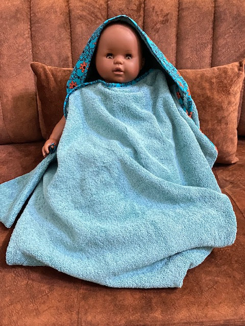 Sortie de bain Cape de bain Bebe avec capuche et gant en tissu wax LA MAISON EYA